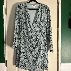 Blue and black print mini dress, long sleeve. Club Monaco size 6